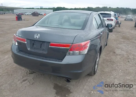 2012 Honda Accord 2.4 Lx z USA, uszkodzony, nr VIN 1HGCP2F32CA181334